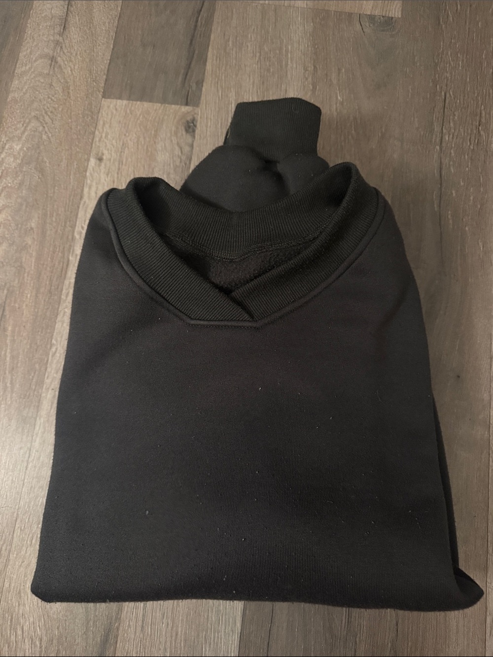 Men's Black Crewneck Sweatshirt